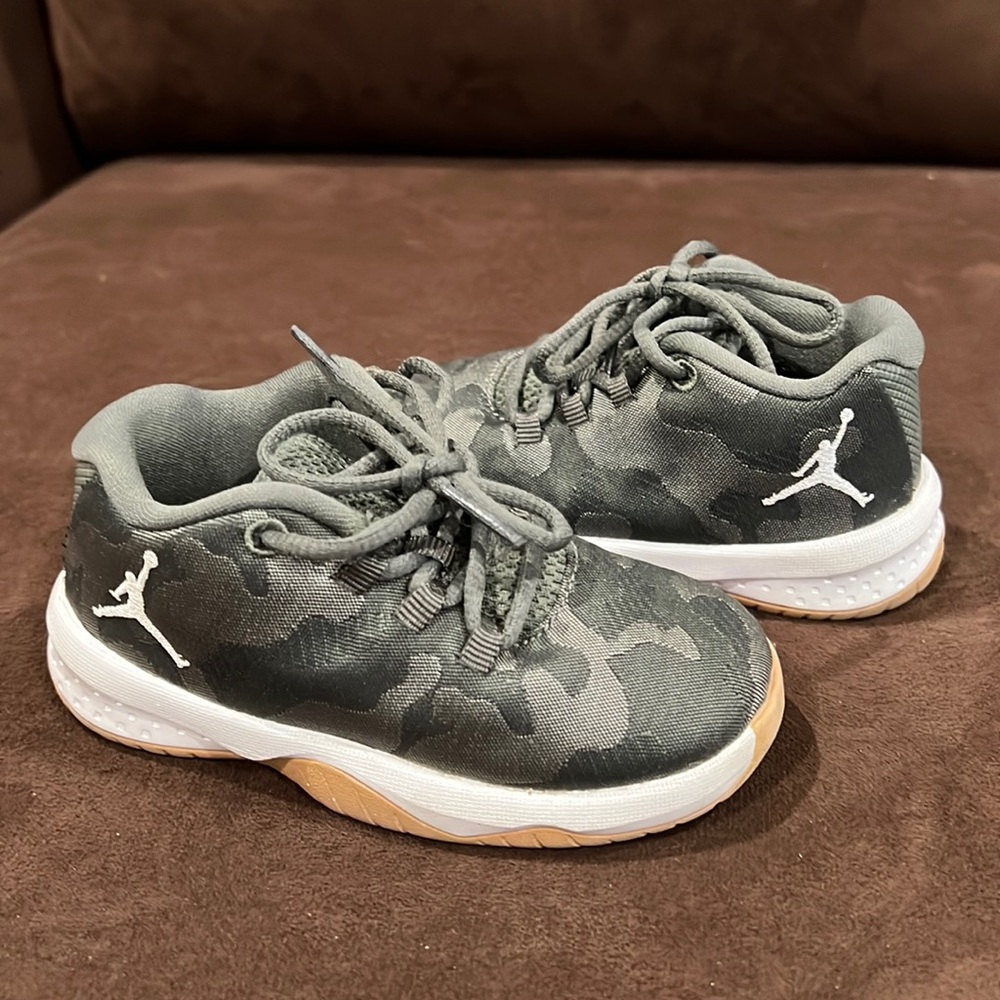 Jordan shoes (size 7 in toddler)